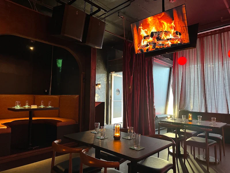 Lobo Drinkhouse