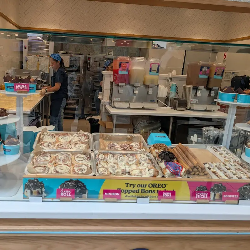 Cinnabon