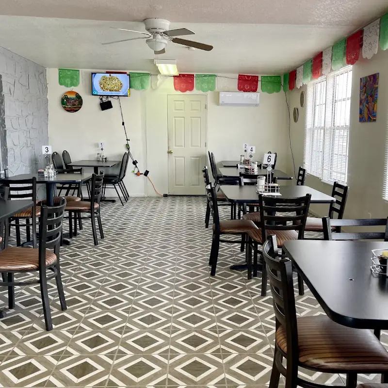 Roque Burrito's and Restaurant