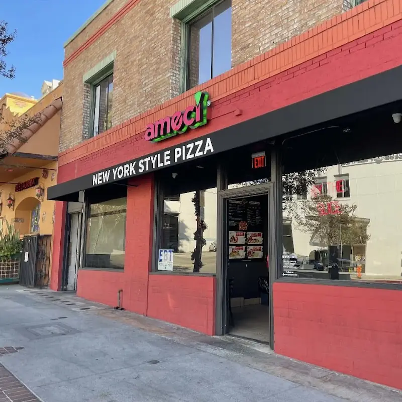 Ameci Pizza Kitchen - Burbank