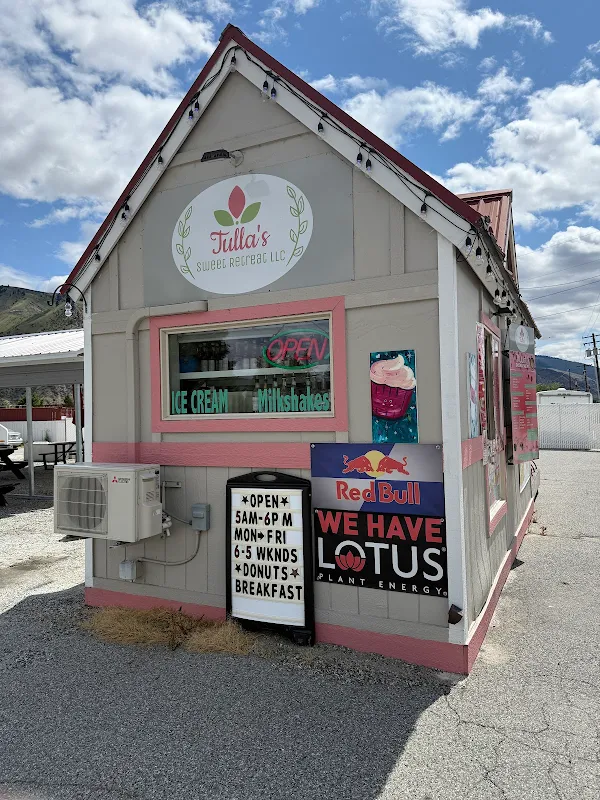 Tulla's Sweet Retreat