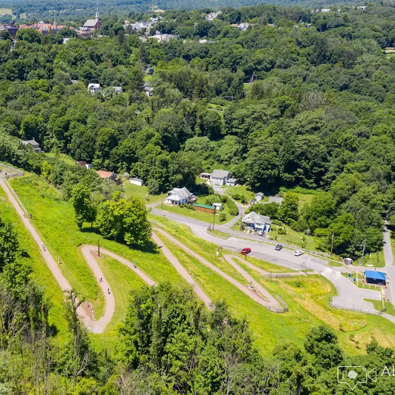 Trail Inn Lodging & Campground