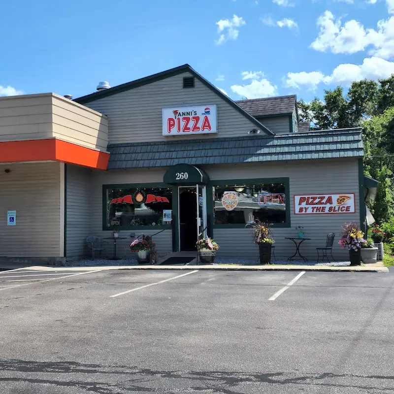 Yanni's Pizza