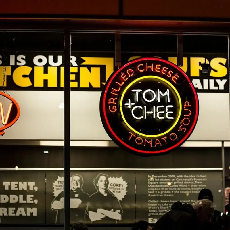 Tom & Chee