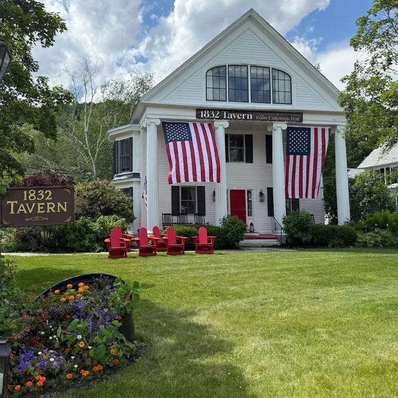 Four Columns Inn & 1832 Tavern