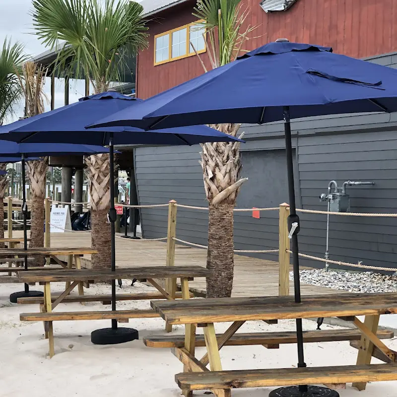Avenue Pub - Orange Beach