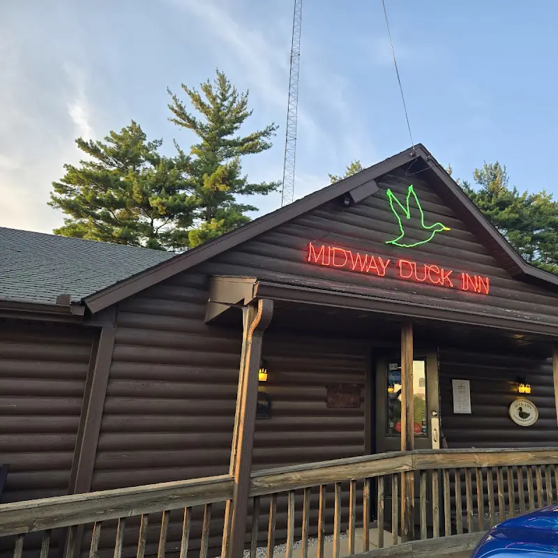 Midway Duck Inn