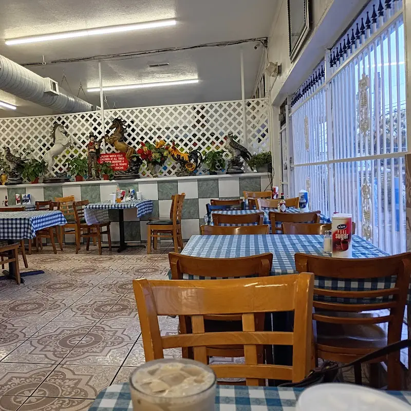 Desayuno De Mi Tierra