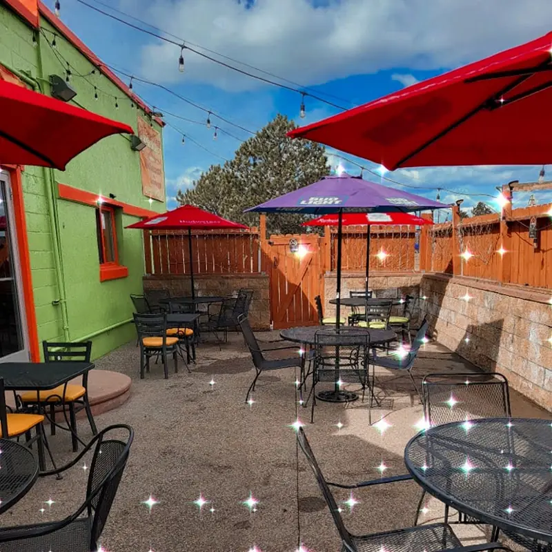 The Sizzling Pickle Eatery & Lounge