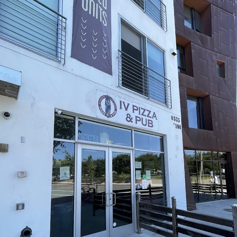 IV Pizza Pub