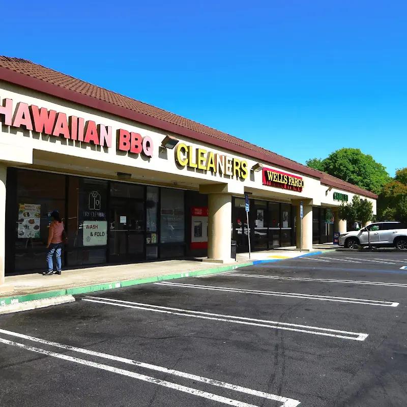 L & L Hawaiian Barbecue