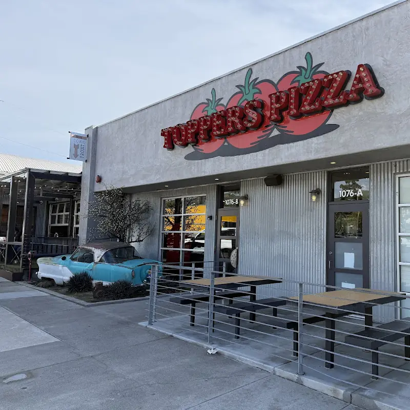 Toppers Pizza Place