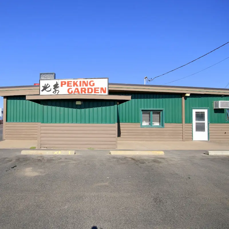 Peking Gardens West | Chinese • Thai