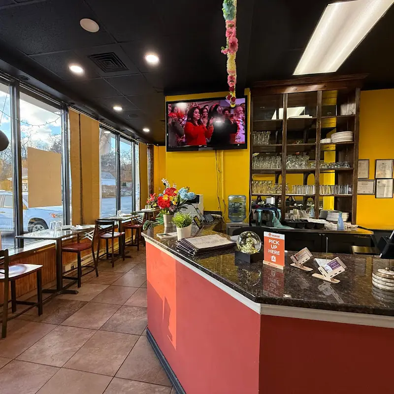 Aroma Delight: Indian, Pakistani & Nepali Cuisine - Halal