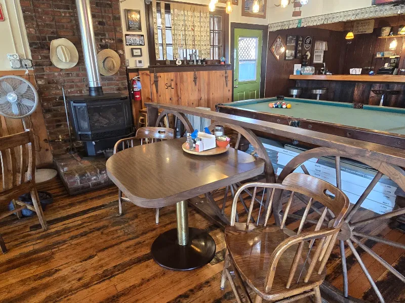 Bluebird Inn