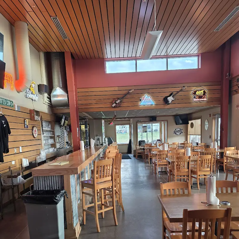 Busted Knuckle BBQ & Tavern
