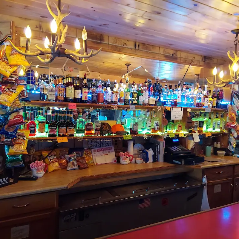 Whitetail's Bar & Grill