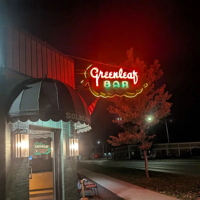 Greenleaf | Sports Bar & Grill