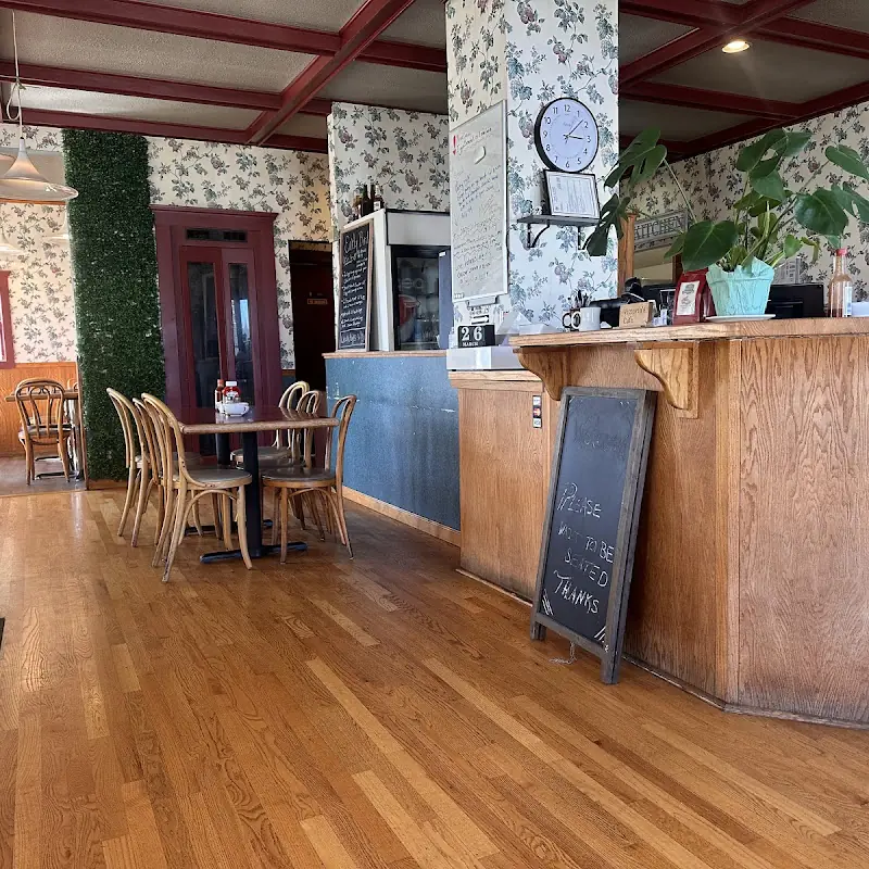 Victoria's Cafe