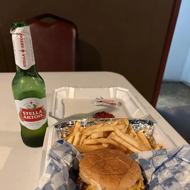 Fox Trap 2.0 Bar & Grill