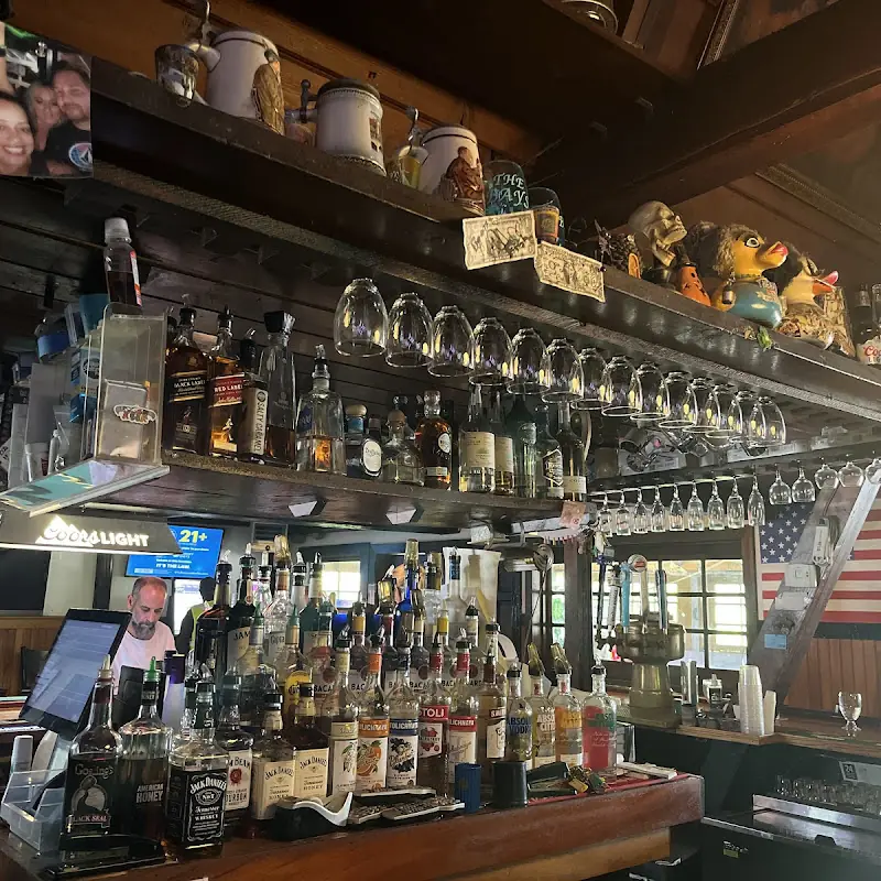 The Bays Bar & Grill