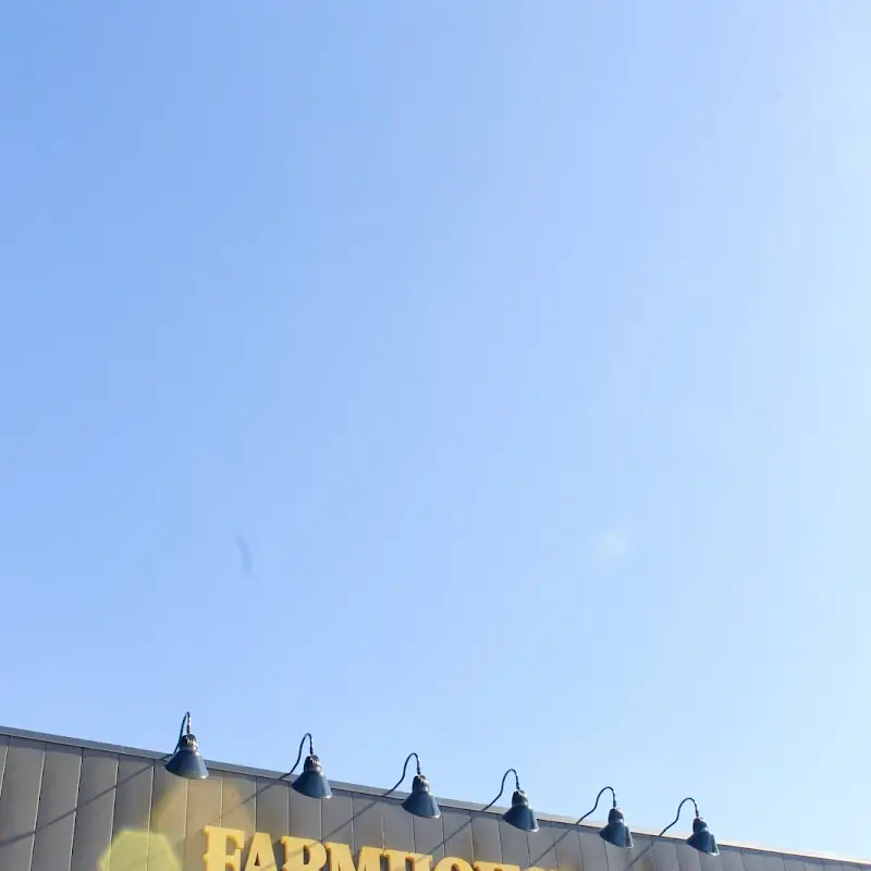 Farmhouse Tap and Grill (Williston)