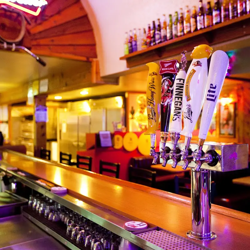 Macaluso's Roadhouse
