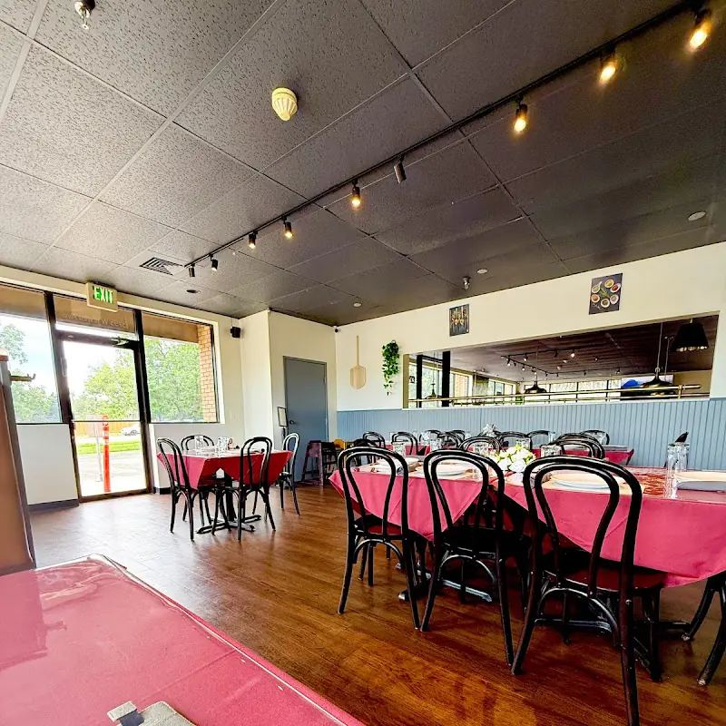Spice Hub & Fox Point pizzeria