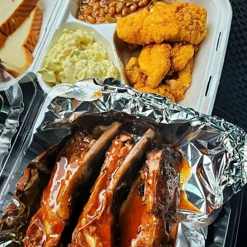 Magnolia BBQ & Fish Food Truck