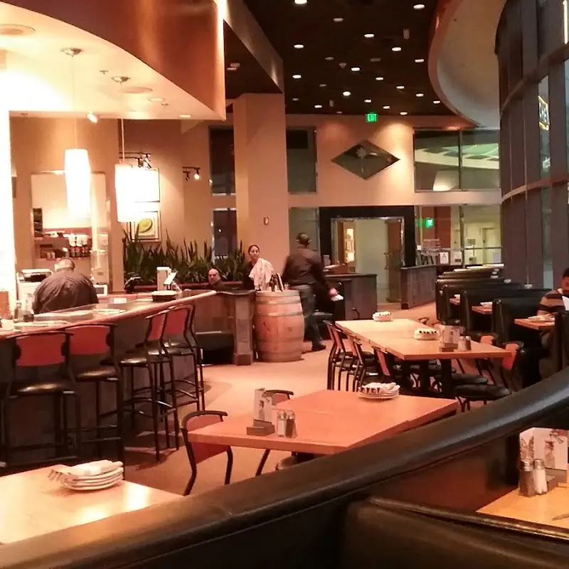 California Pizza Kitchen at Glendale