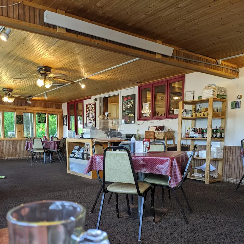 Robin's Nest Cafe