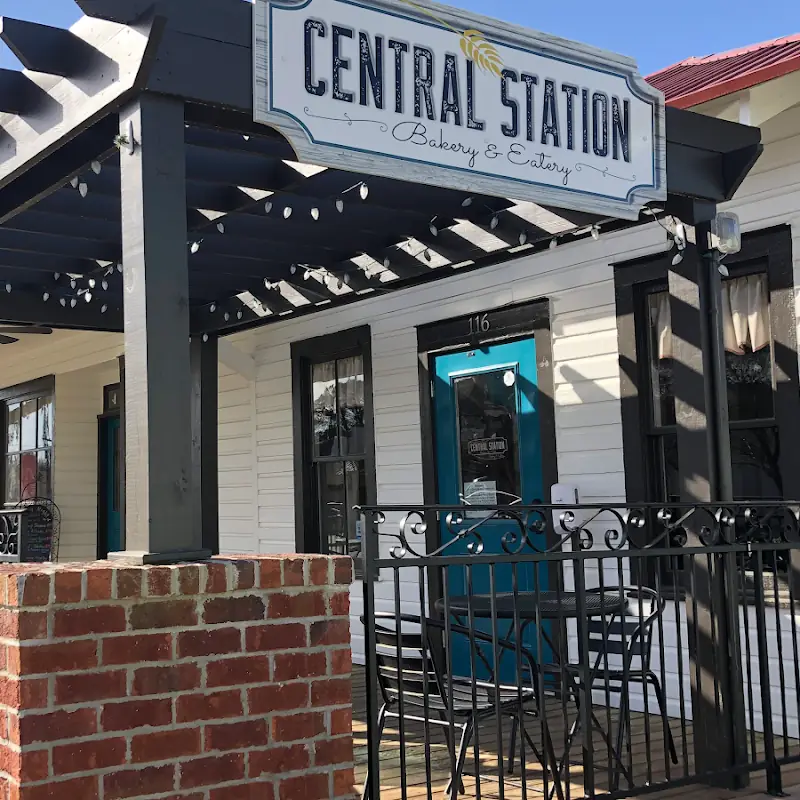 Central Station Bakery and Eatery