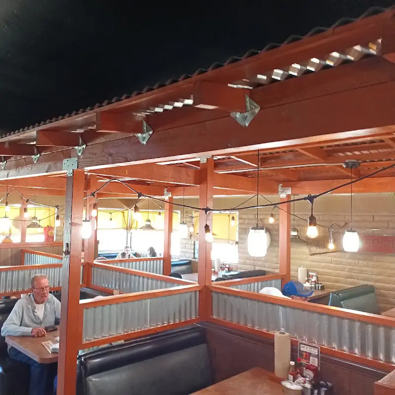 Huckleberry's Breakfast & Lunch