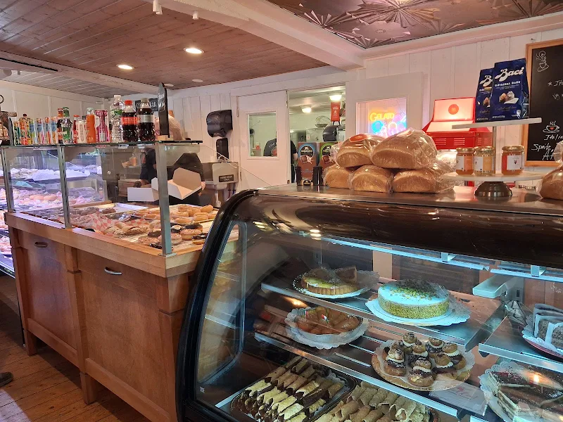 Enzo Benzo Specialty Donuts