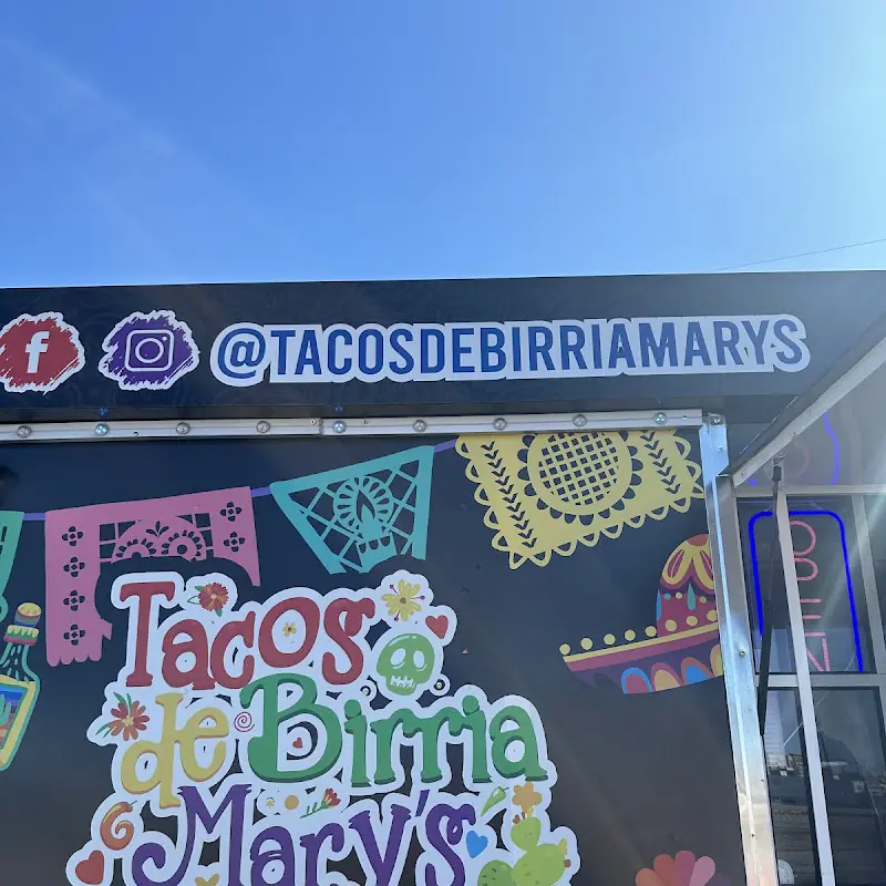 Tacos de birria Mary’s