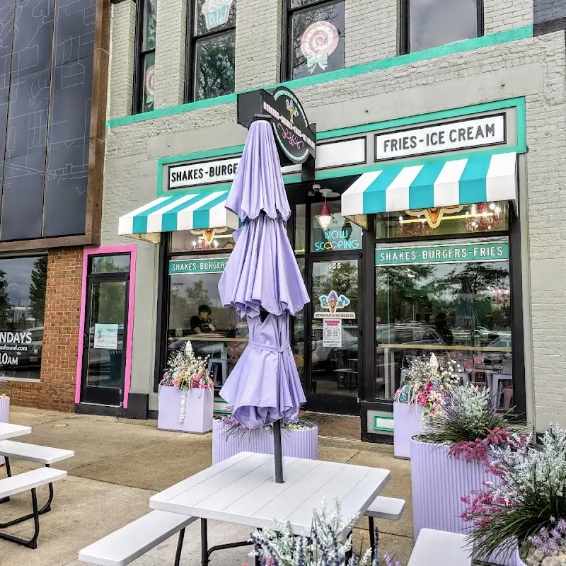 RJ's Burgers & Ice Cream Co.