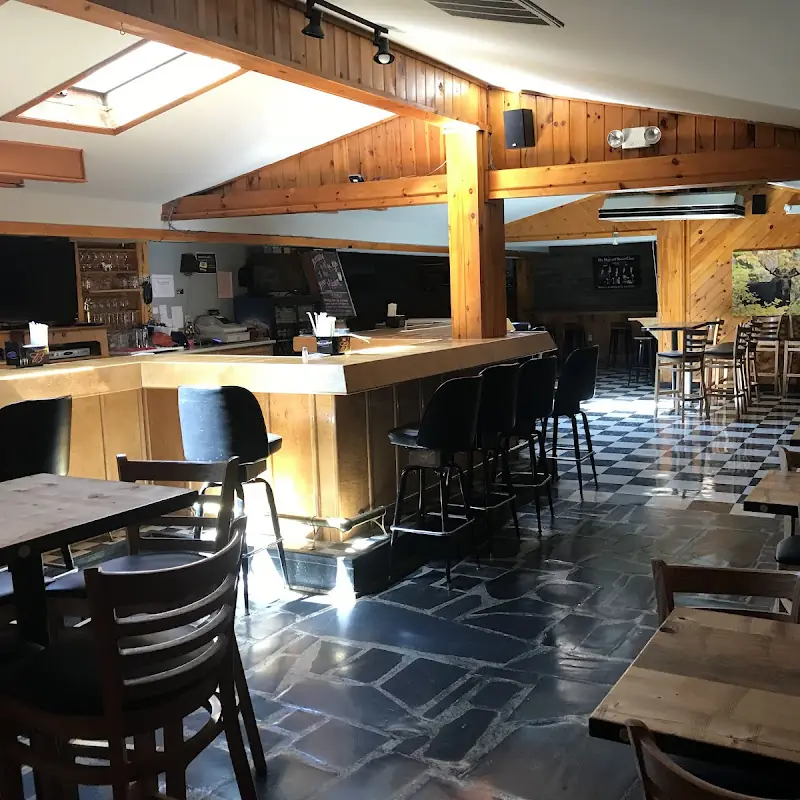 Highlands Tavern
