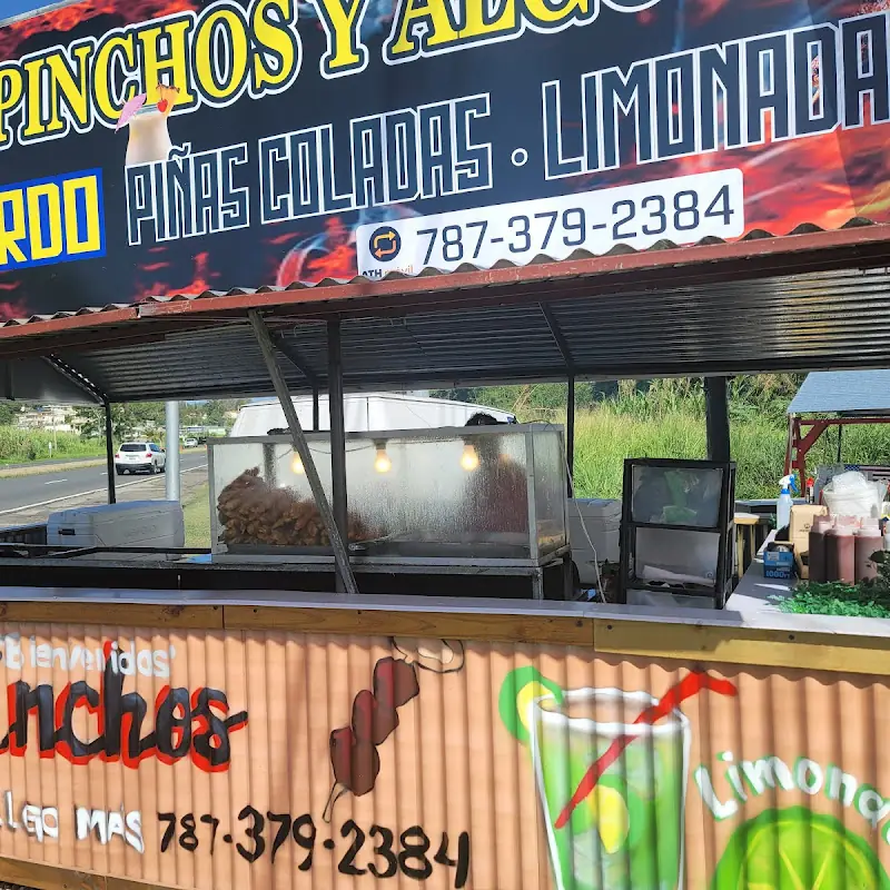 Pinchos y Algo Más