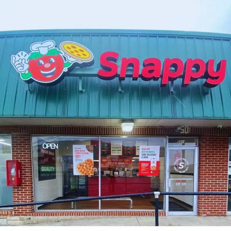 Snappy Tomato Pizza
