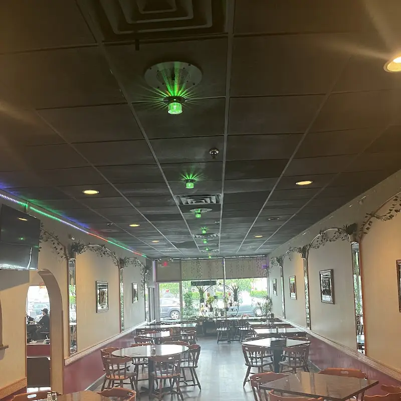 Tony's Italian Restaurant & Pizza
