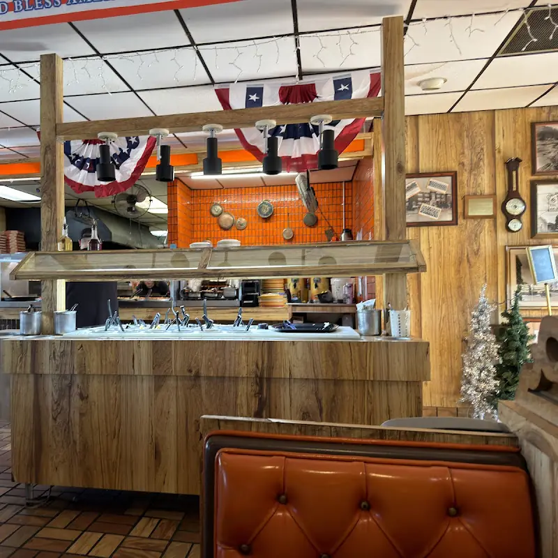 Ken's Pizza