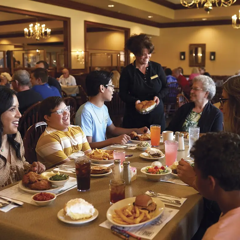 Hartville Kitchen Restaurant & Bakery