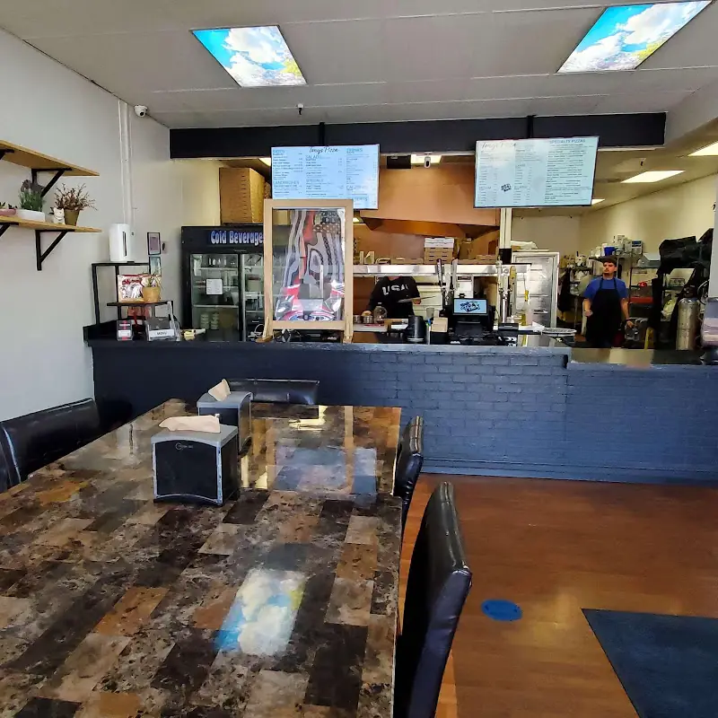 Tony's Pizza Visalia
