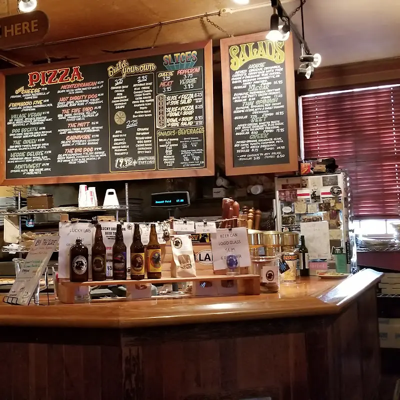 Lucky Labrador Public House