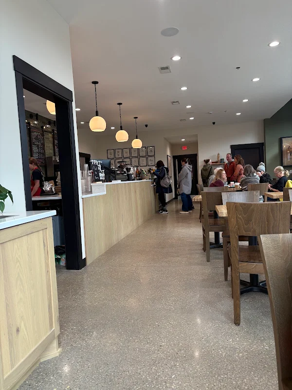 Earth Apple Cafe