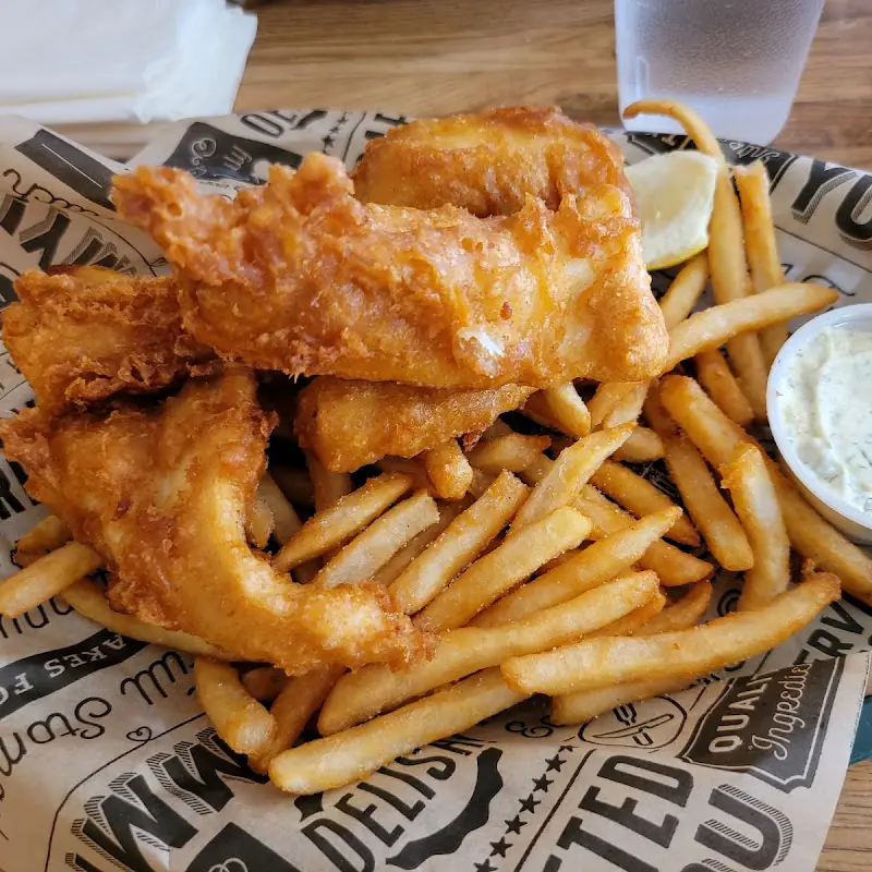 Powder House Bar & Grill