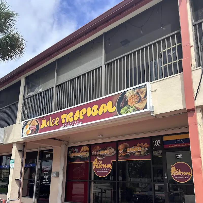 Dulce Tropical Restaurant & Café