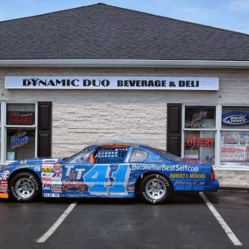Dynamic Duo Beverage & Deli Pizza Shop