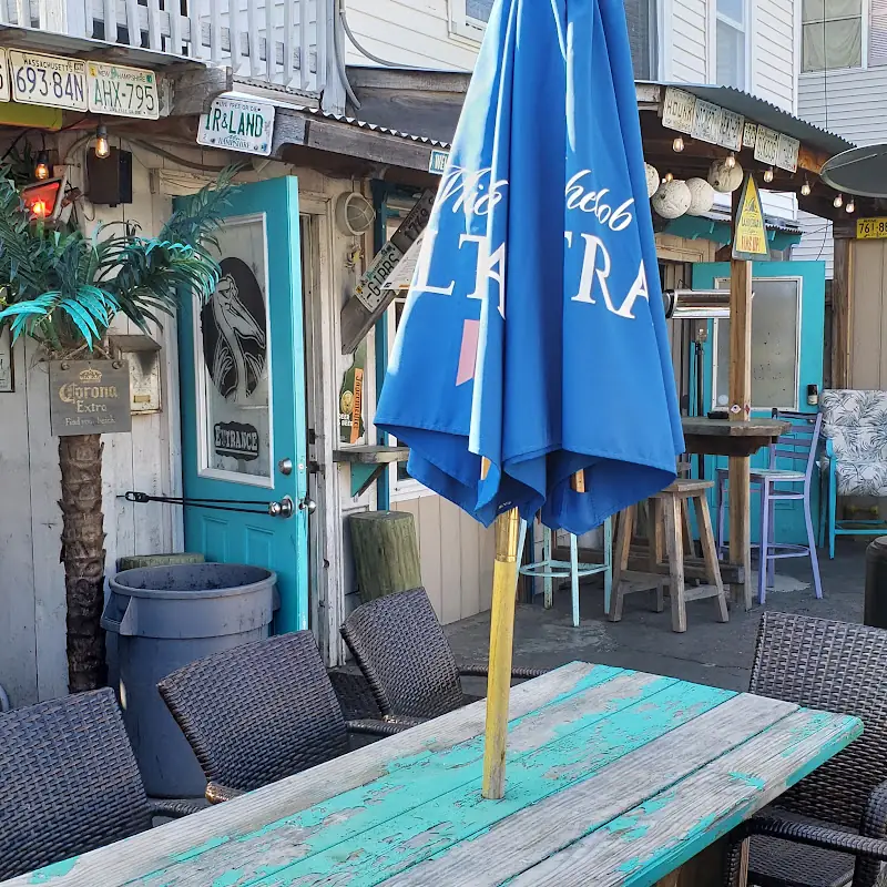 Perkins Pier Clam Shack & Bar