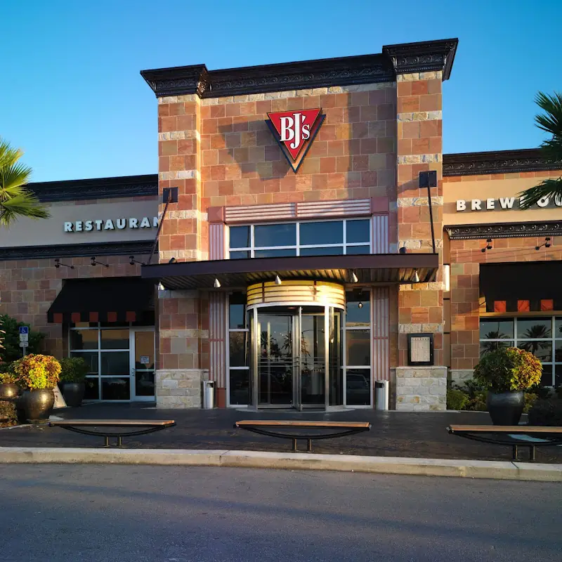 14 Hands Merlot, Washington